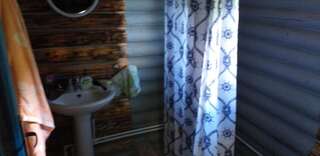 Гостевой дом Pensiunea Anita Вишеу-де-Сус Трехместный номер с ванной комнатой-12